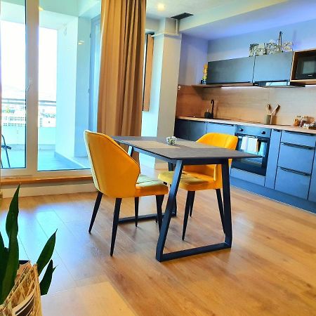 קלוז'-נאפוקה Eriss Studio Suite - Ozone Building Apartment מראה חיצוני תמונה