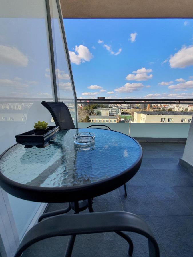 קלוז'-נאפוקה Eriss Studio Suite - Ozone Building Apartment מראה חיצוני תמונה